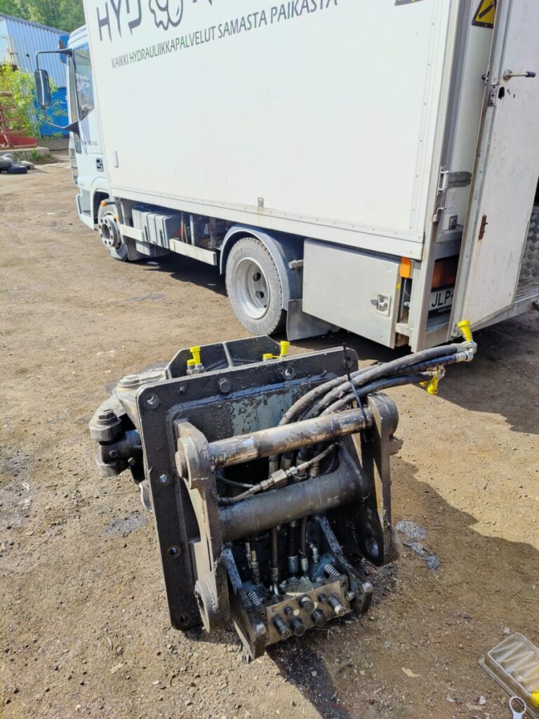 Saksen pyöritys moottorin vaihtoa