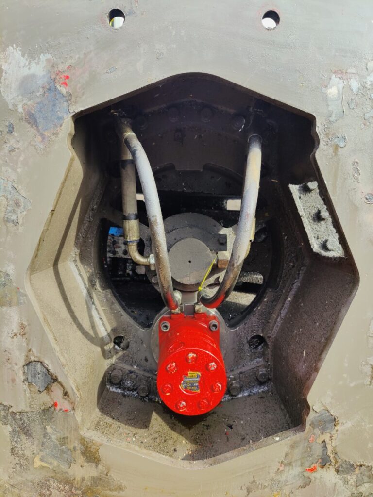 Saksen pyöritys moottorin vaihtoa