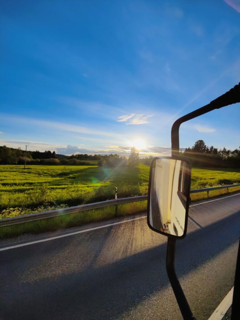 Kesällä tämä työ on kyllä komiaa!