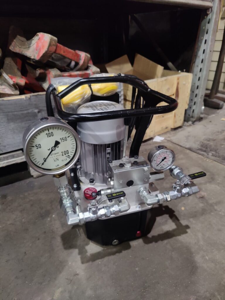 Asiakkaan toiveiden mukaan rakennettu.