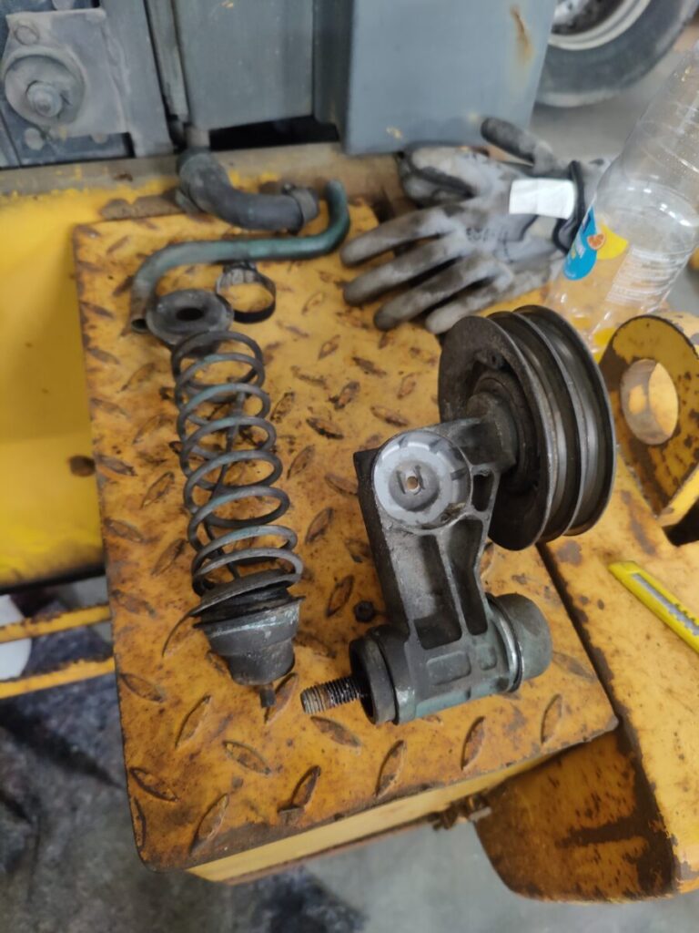 Volvon huoltoa + pientä remonttia